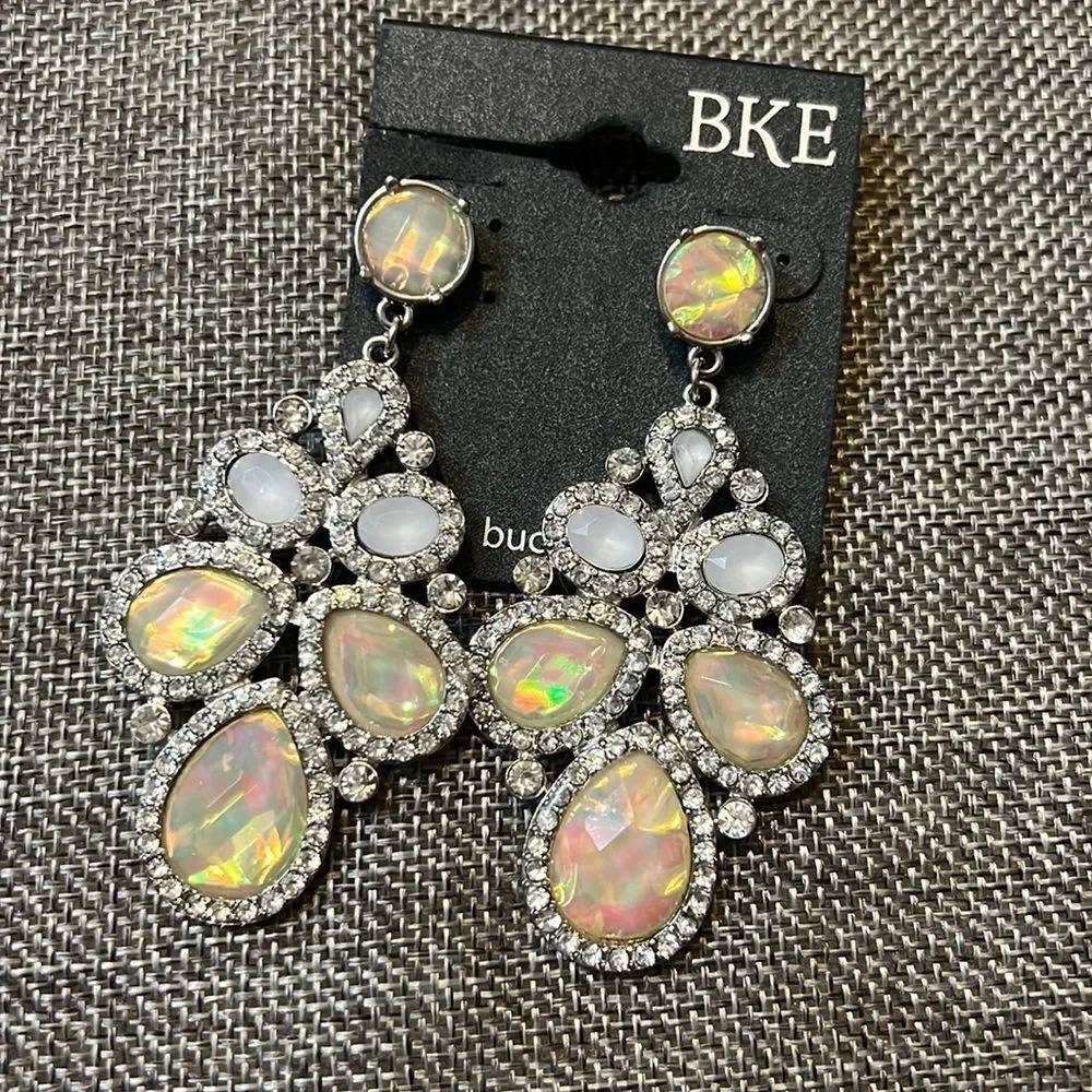 NEW BKE Rhinestones Jewels Pageant Wedding Glamorous Earrings
